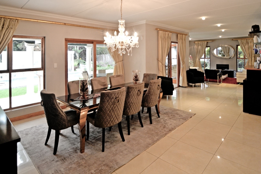 5 Bedroom Property for Sale in Bryanston Gauteng