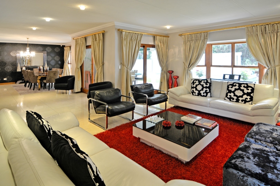 5 Bedroom Property for Sale in Bryanston Gauteng