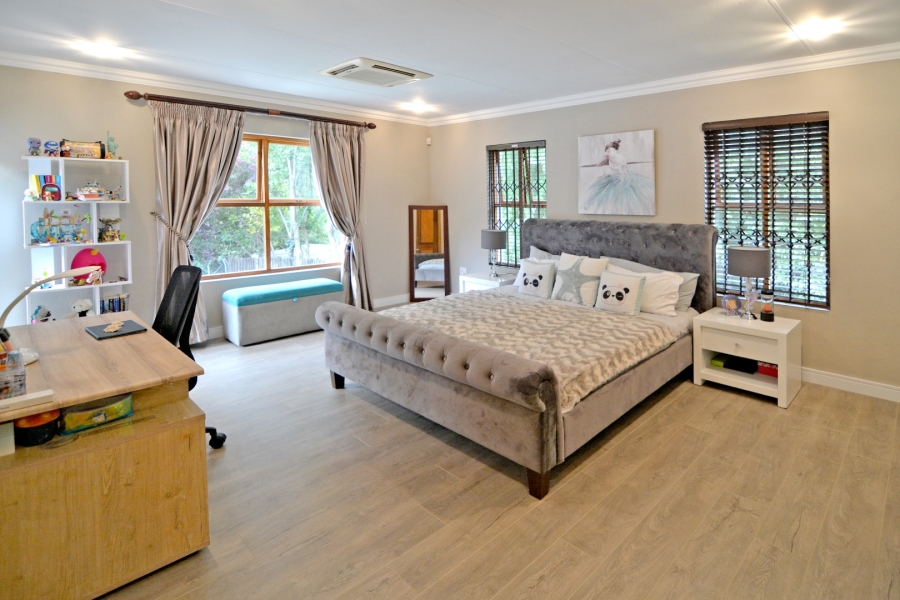 5 Bedroom Property for Sale in Bryanston Gauteng