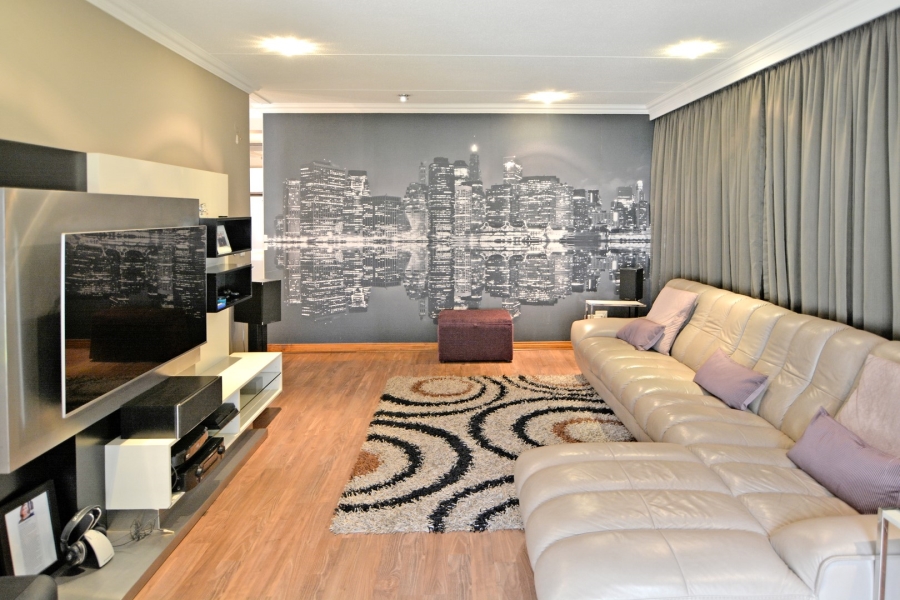 5 Bedroom Property for Sale in Bryanston Gauteng