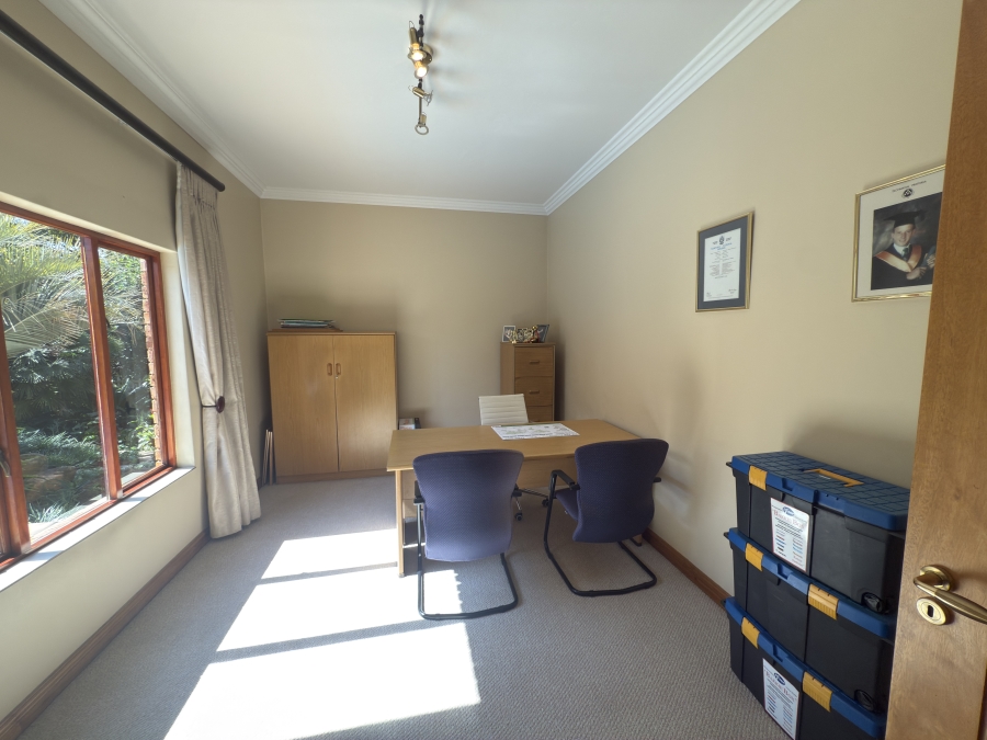4 Bedroom Property for Sale in Ruimsig Gauteng