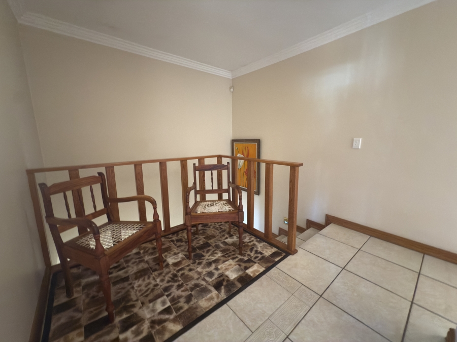 4 Bedroom Property for Sale in Ruimsig Gauteng