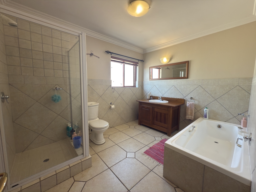 4 Bedroom Property for Sale in Ruimsig Gauteng