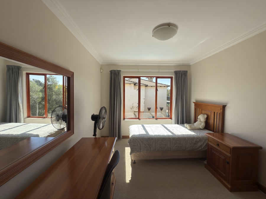 4 Bedroom Property for Sale in Ruimsig Gauteng