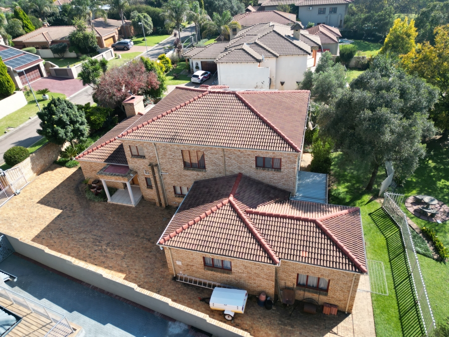 4 Bedroom Property for Sale in Ruimsig Gauteng