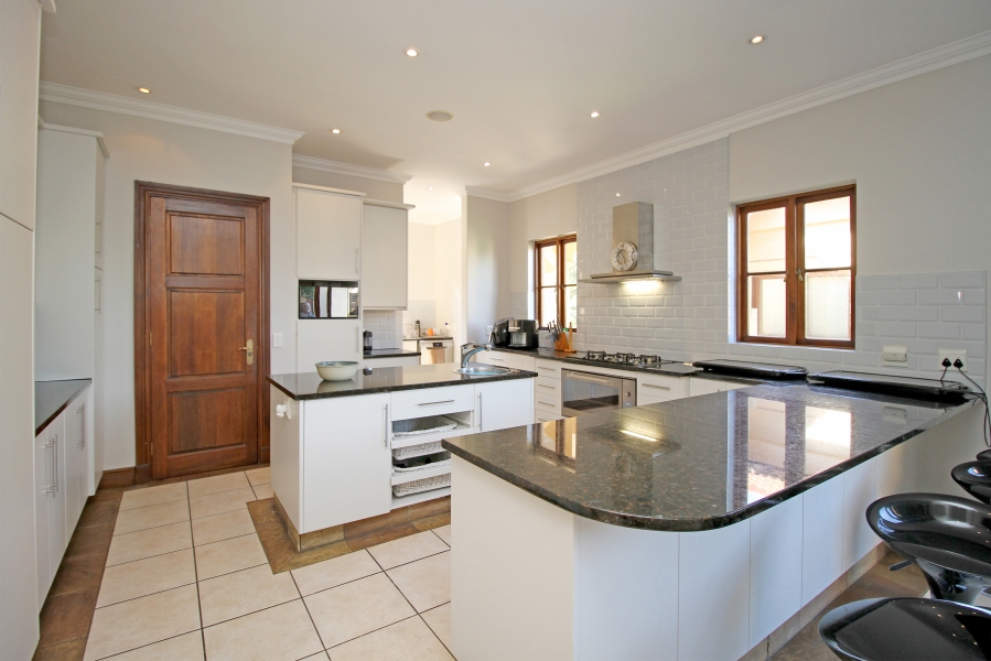 5 Bedroom Property for Sale in Saddlebrook Estate Gauteng