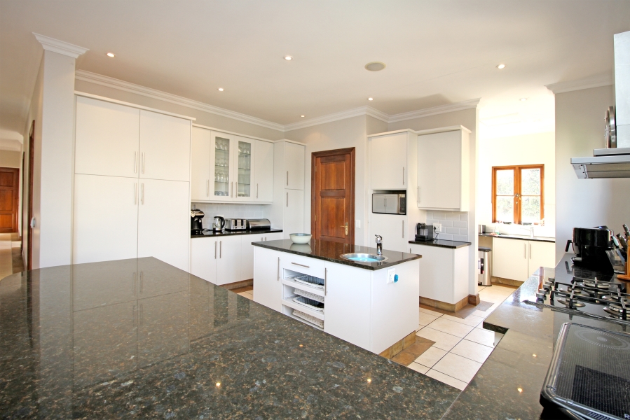 5 Bedroom Property for Sale in Saddlebrook Estate Gauteng