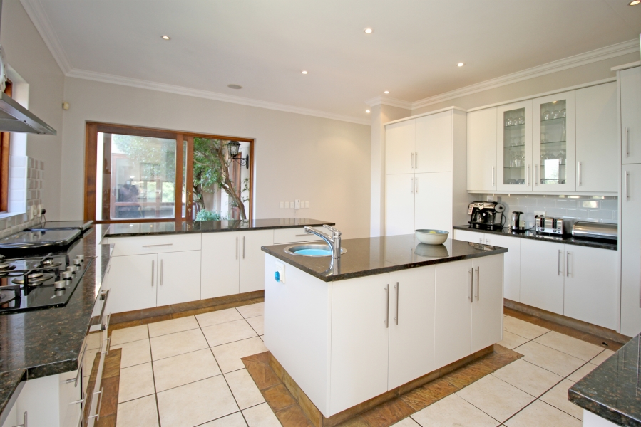 5 Bedroom Property for Sale in Saddlebrook Estate Gauteng