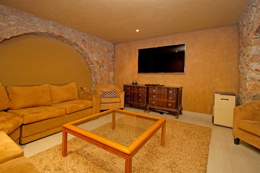 5 Bedroom Property for Sale in Saddlebrook Estate Gauteng