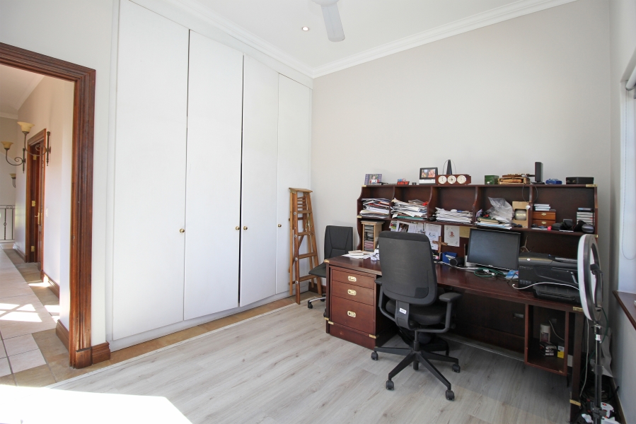 5 Bedroom Property for Sale in Saddlebrook Estate Gauteng