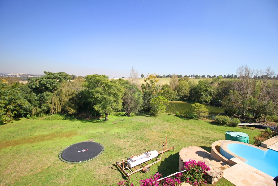 5 Bedroom Property for Sale in Saddlebrook Estate Gauteng