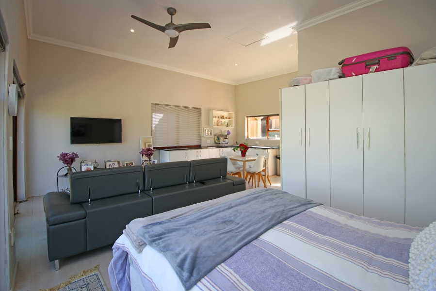 5 Bedroom Property for Sale in Saddlebrook Estate Gauteng