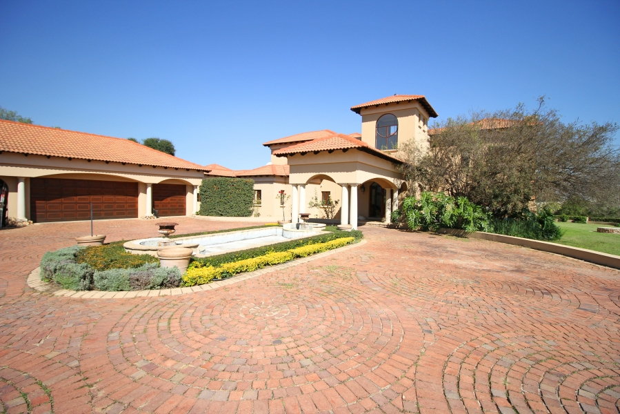 5 Bedroom Property for Sale in Saddlebrook Estate Gauteng
