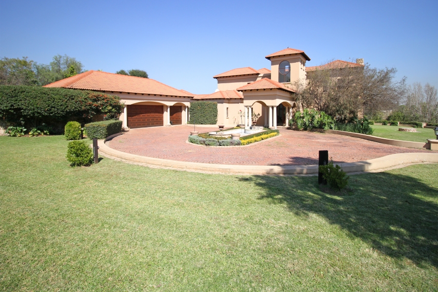 5 Bedroom Property for Sale in Saddlebrook Estate Gauteng