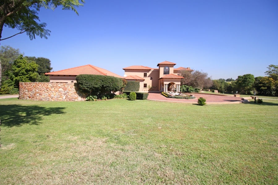 5 Bedroom Property for Sale in Saddlebrook Estate Gauteng