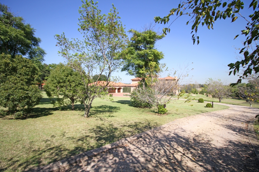 5 Bedroom Property for Sale in Saddlebrook Estate Gauteng