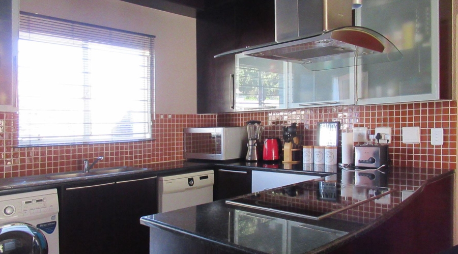 2 Bedroom Property for Sale in Amorosa Gauteng