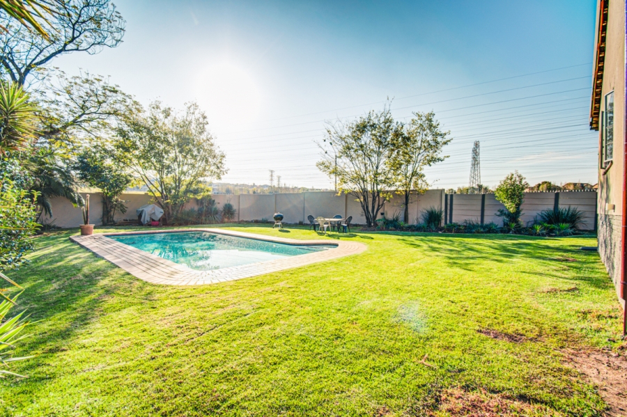 3 Bedroom Property for Sale in Eastleigh Ridge Gauteng