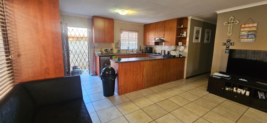 3 Bedroom Property for Sale in Albemarle Gauteng
