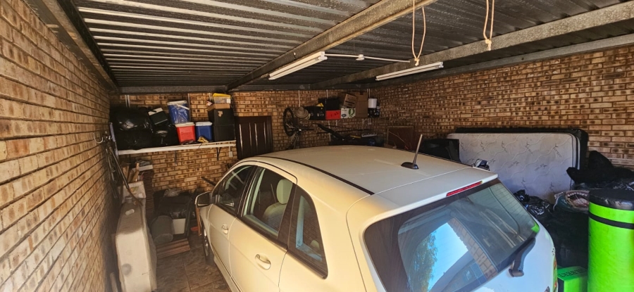 3 Bedroom Property for Sale in Albemarle Gauteng