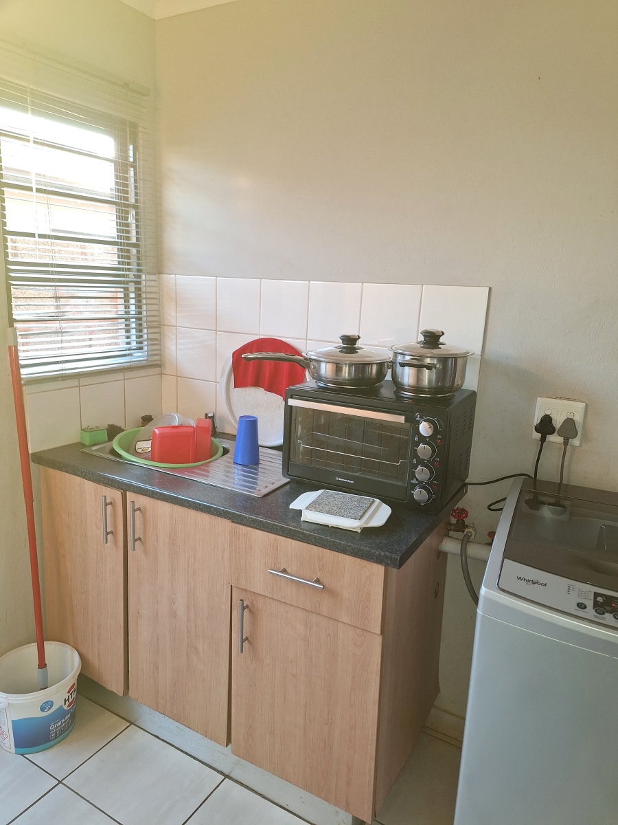2 Bedroom Property for Sale in Windmill Park Gauteng
