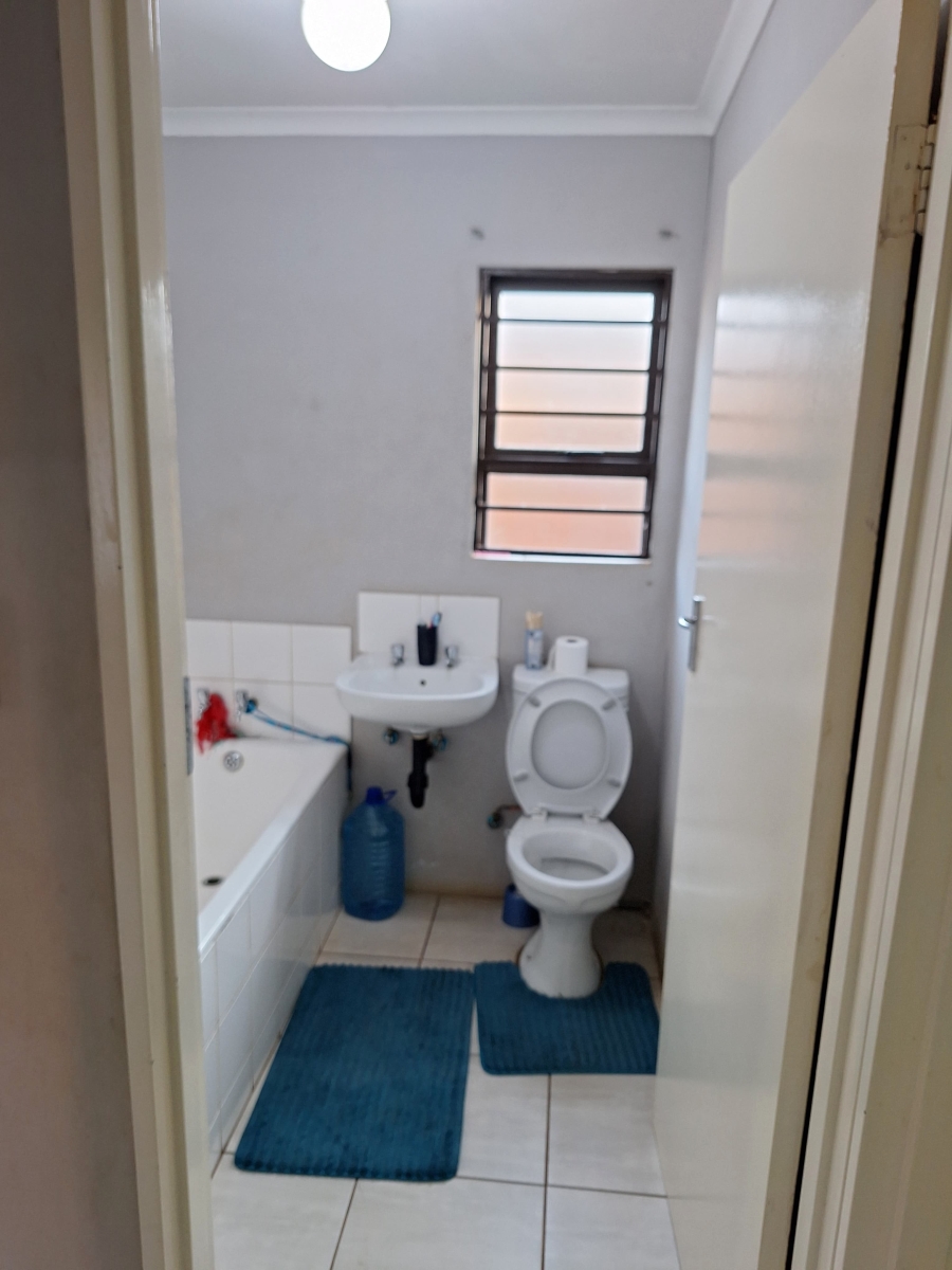 2 Bedroom Property for Sale in Windmill Park Gauteng