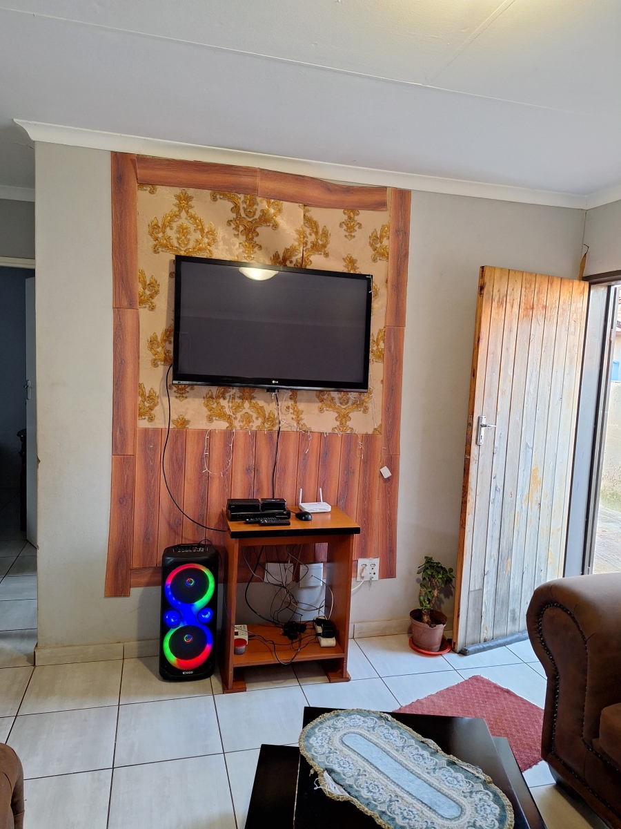 2 Bedroom Property for Sale in Windmill Park Gauteng