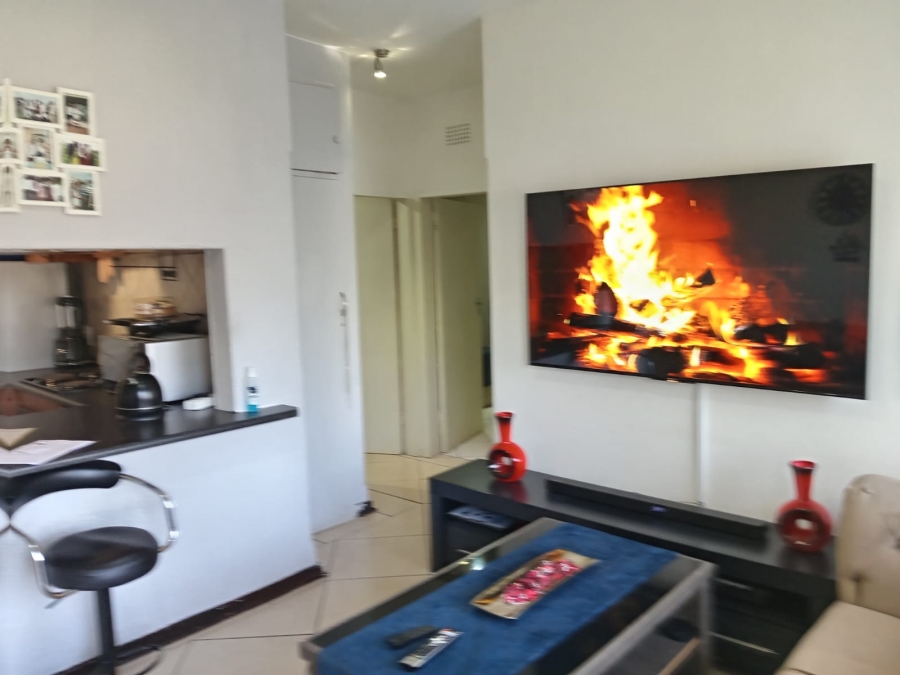 2 Bedroom Property for Sale in Witpoortjie Gauteng