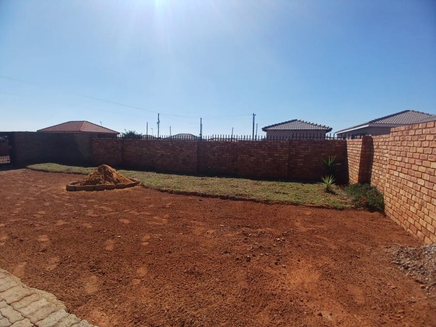 2 Bedroom Property for Sale in Westonaria Gauteng