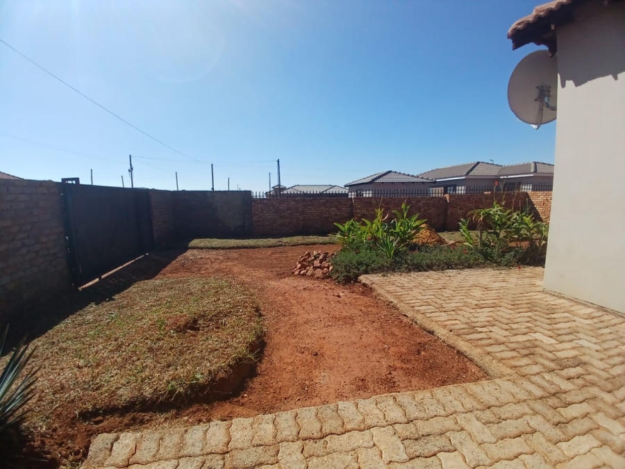 2 Bedroom Property for Sale in Westonaria Gauteng