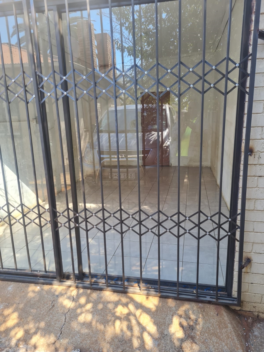 3 Bedroom Property for Sale in Westonaria Gauteng