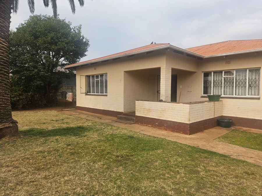 3 Bedroom Property for Sale in Westonaria Gauteng