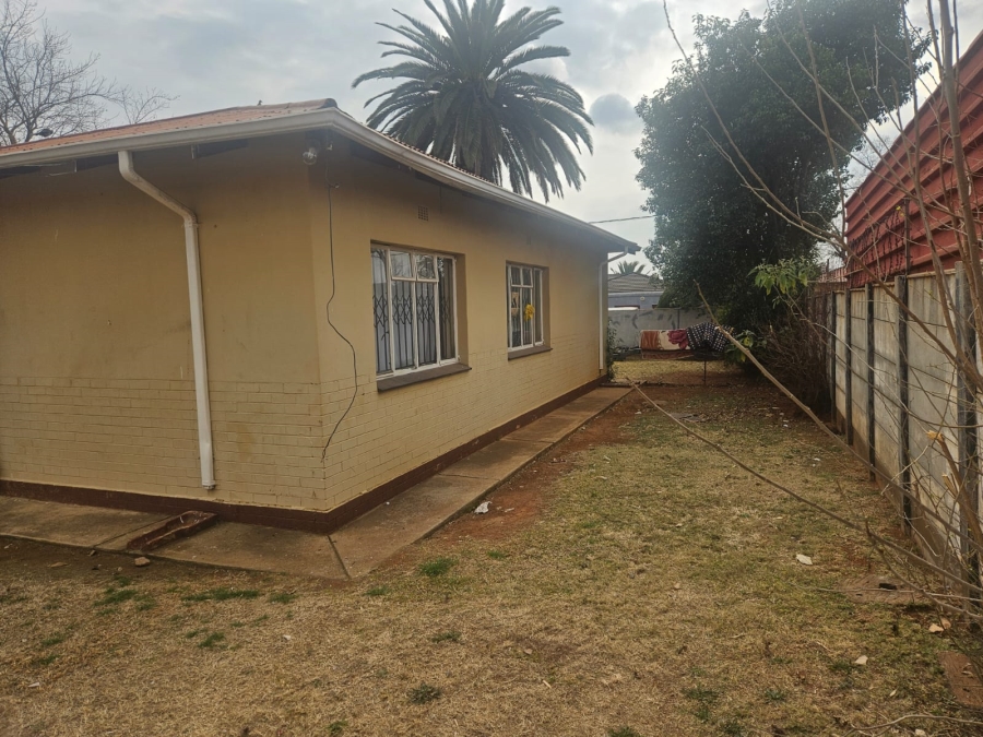 3 Bedroom Property for Sale in Westonaria Gauteng