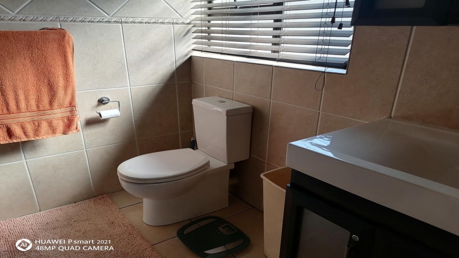 4 Bedroom Property for Sale in Vanderbijlpark SE 8 Gauteng