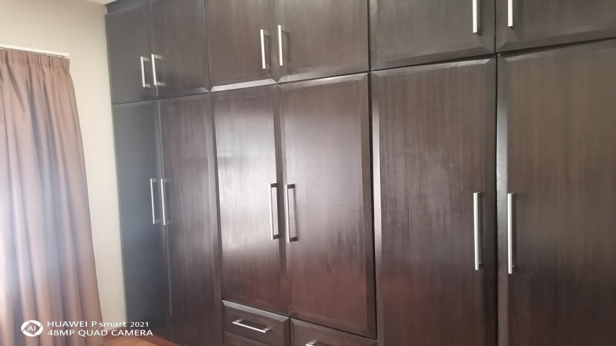4 Bedroom Property for Sale in Vanderbijlpark SE 8 Gauteng