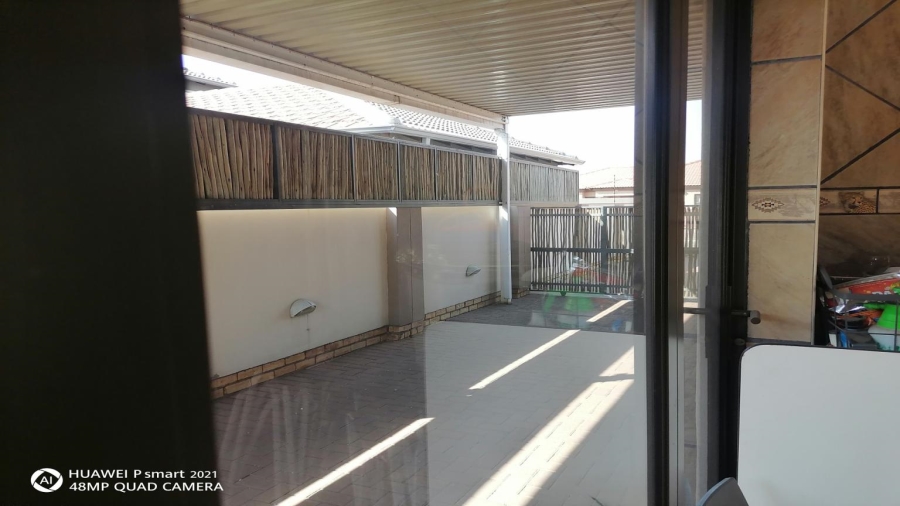 4 Bedroom Property for Sale in Vanderbijlpark SE 8 Gauteng