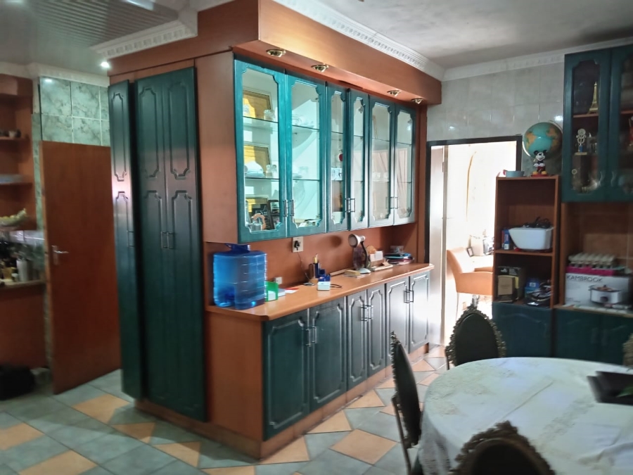 5 Bedroom Property for Sale in Witpoortjie Gauteng