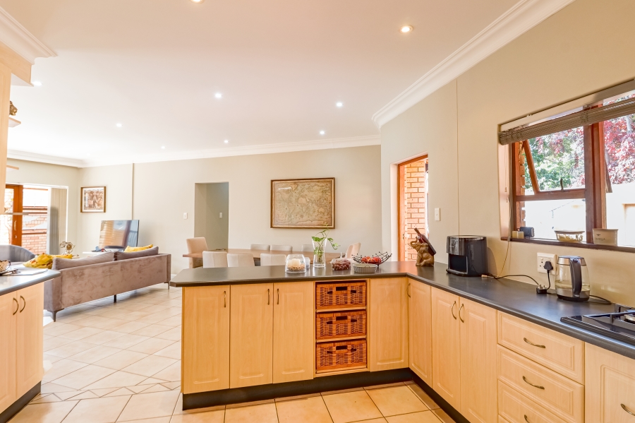 To Let 3 Bedroom Property for Rent in Silver Lakes Golf Estate Gauteng
