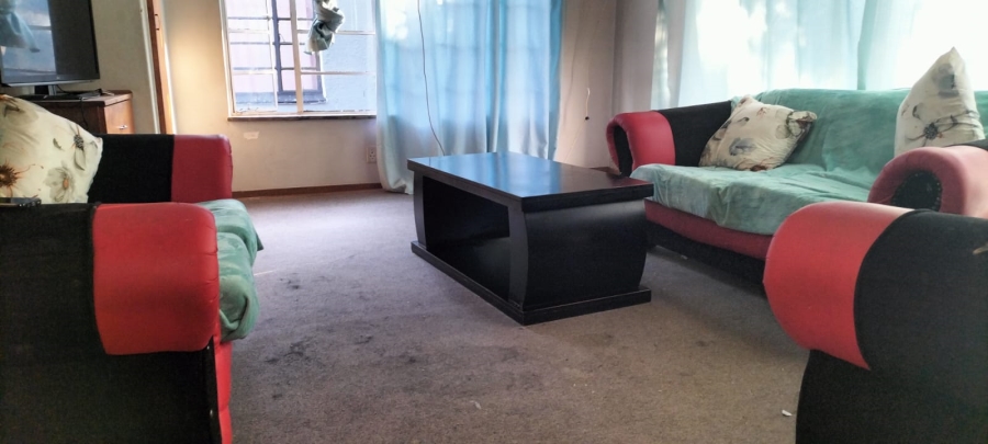3 Bedroom Property for Sale in Middelvlei A H Gauteng