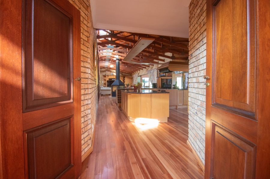 6 Bedroom Property for Sale in Mooikloof Equestrian Estate Gauteng