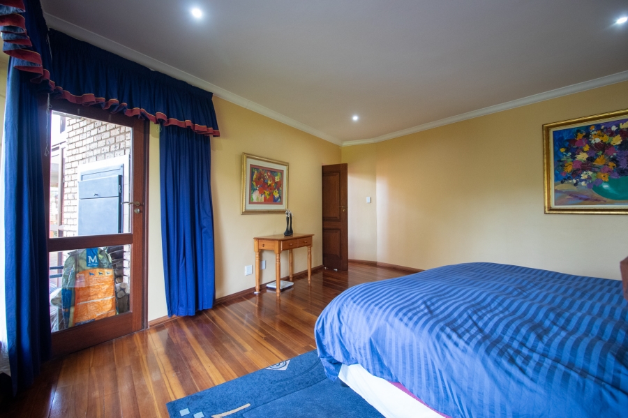 6 Bedroom Property for Sale in Mooikloof Equestrian Estate Gauteng