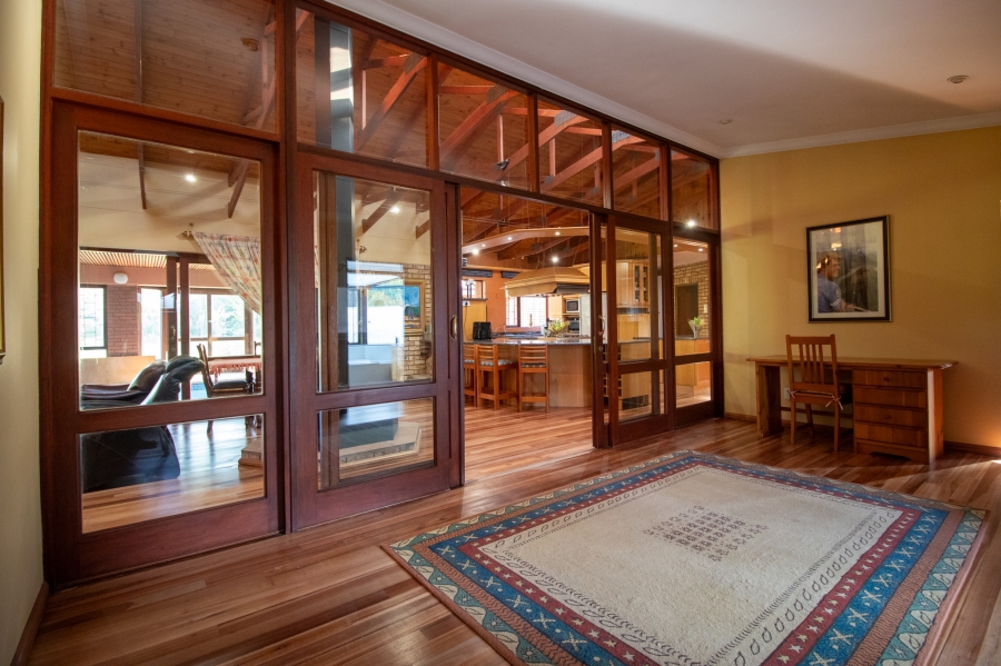 6 Bedroom Property for Sale in Mooikloof Equestrian Estate Gauteng