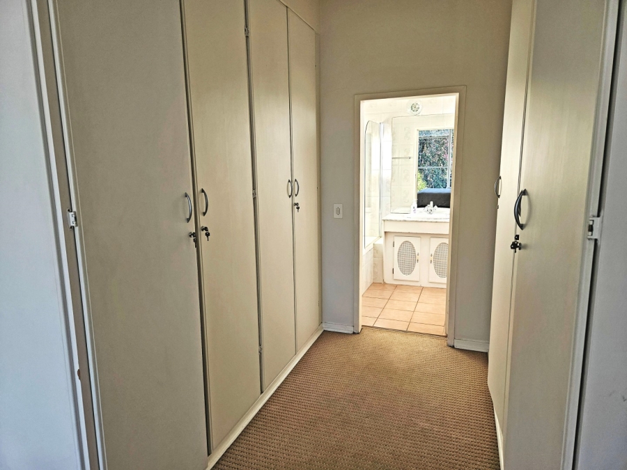 To Let 3 Bedroom Property for Rent in Dunkeld Gauteng