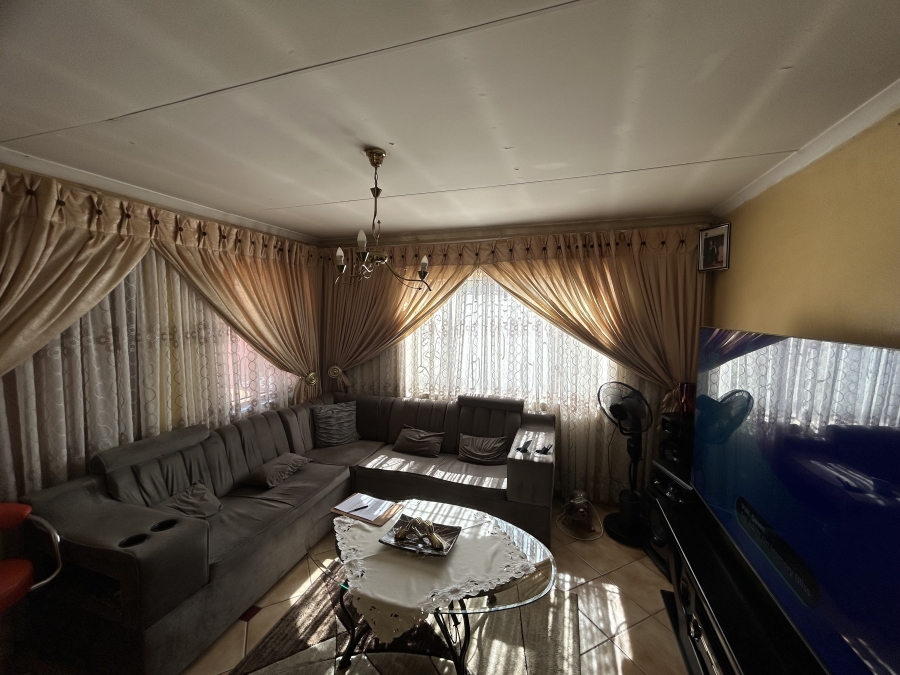 3 Bedroom Property for Sale in Soshanguve WW Gauteng