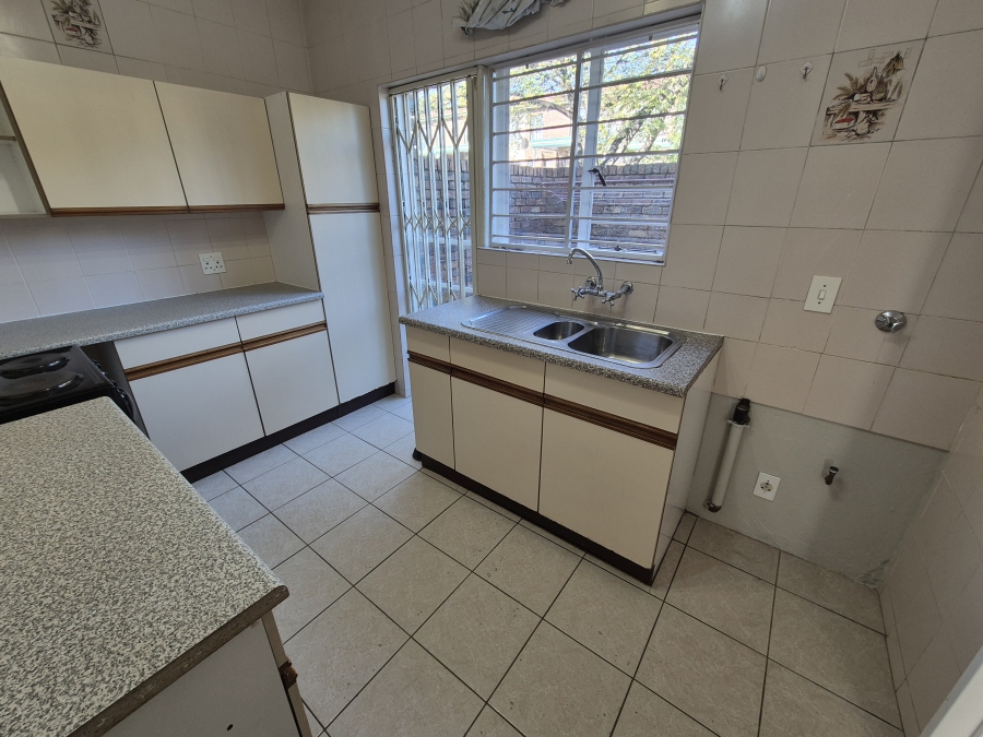 2 Bedroom Property for Sale in Hennopspark Gauteng