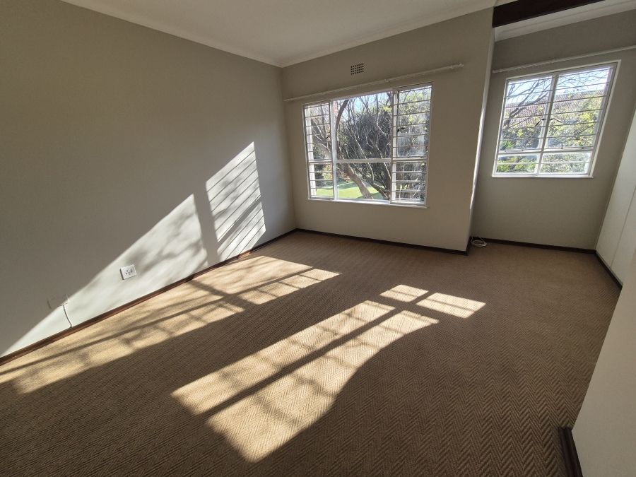 2 Bedroom Property for Sale in Hennopspark Gauteng
