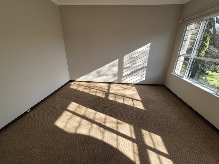 2 Bedroom Property for Sale in Hennopspark Gauteng