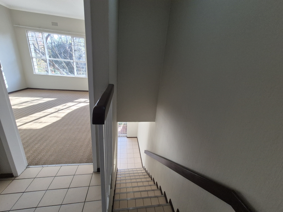 2 Bedroom Property for Sale in Hennopspark Gauteng