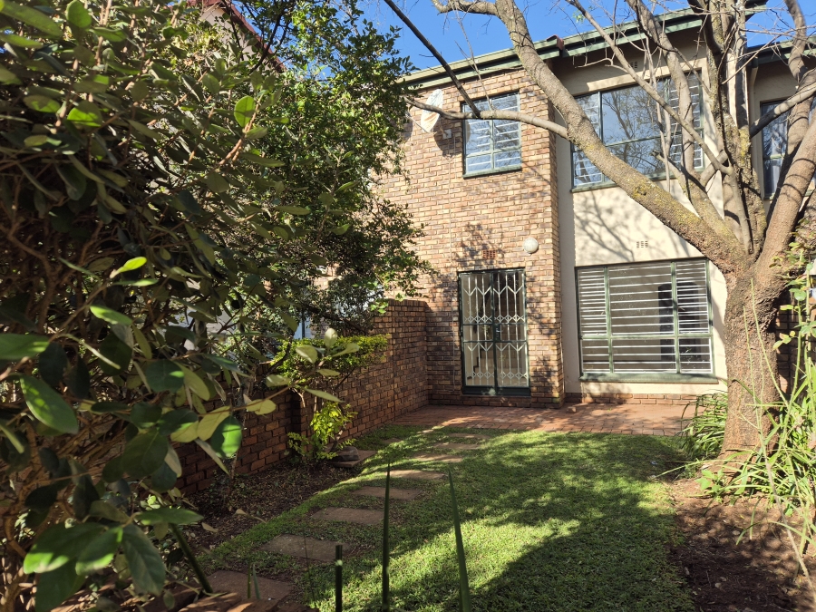 2 Bedroom Property for Sale in Hennopspark Gauteng