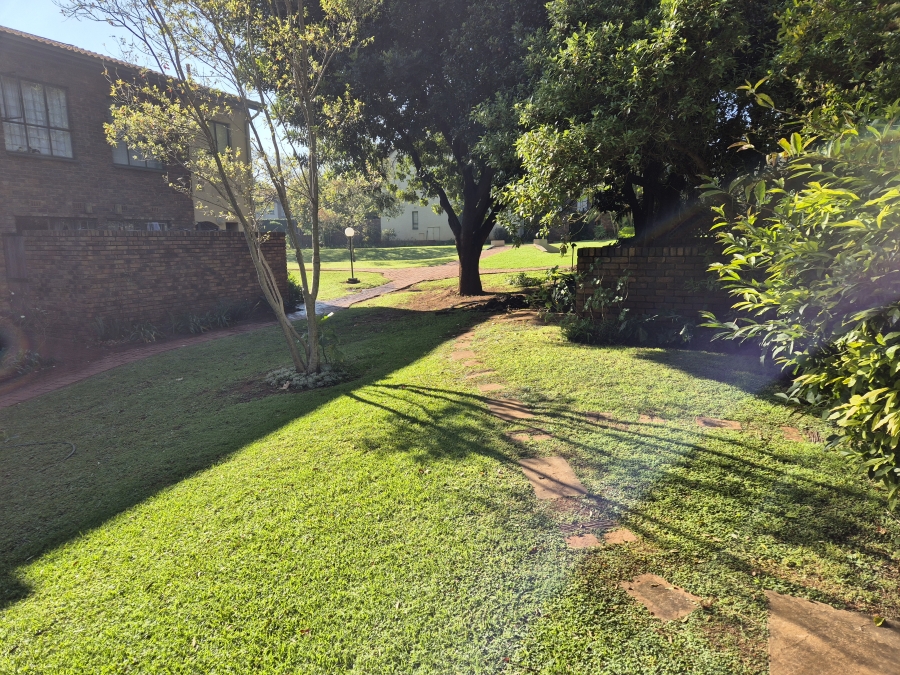 2 Bedroom Property for Sale in Hennopspark Gauteng